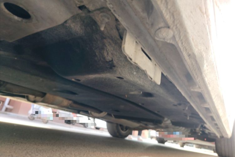Used Buick GL8 2017 ES 28T Luxury Model China V Standard Chassis Front Left