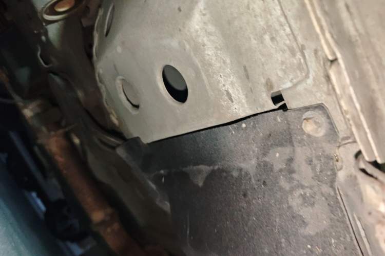 Used Buick GL8 2017 ES 28T Flagship Model China V Standard Chassis Front Left