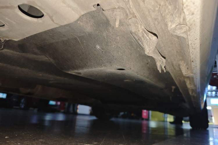 Used Buick GL8 2017 ES 28T Premium Version China V Standard Chassis Front Left