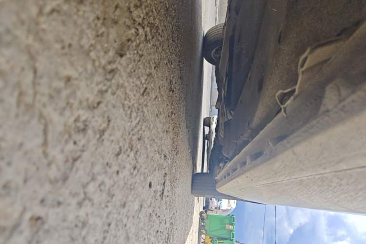 Used Buick GL8 2017 ES 28T Premium Version China V Standard Chassis Front Left
