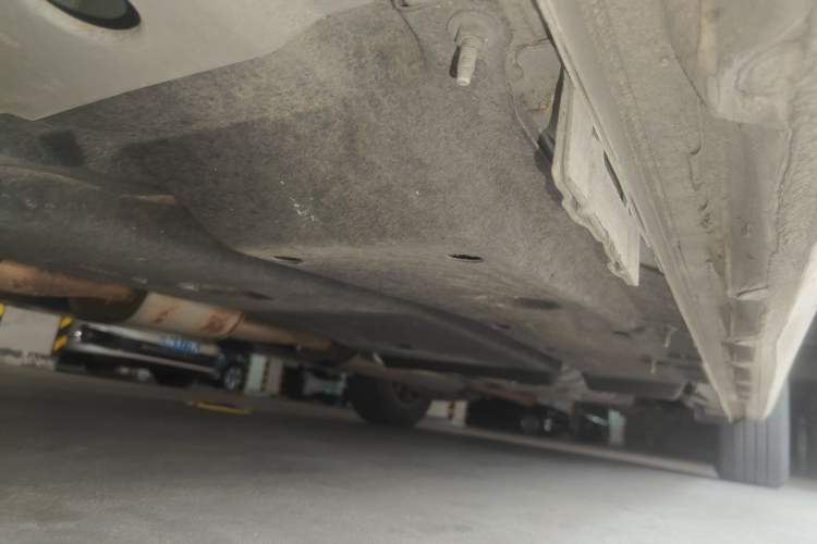 Used Buick GL8 2017 ES 28T Premium Version China V Standard Chassis Front Left