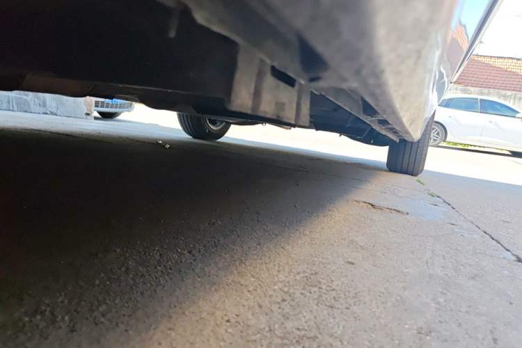 Used Buick GL8 2017 ES 28T Flagship Model China V Standard Chassis Front Left