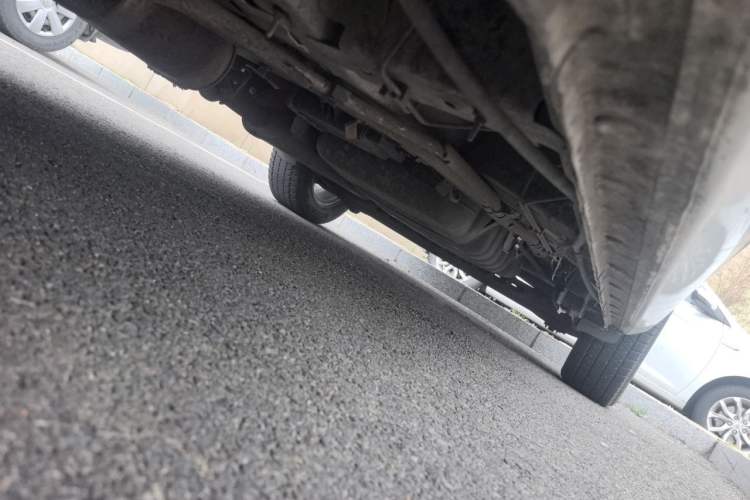 Used Buick GL8 2017 25S Prestige Version China V Standard Chassis Front Left
