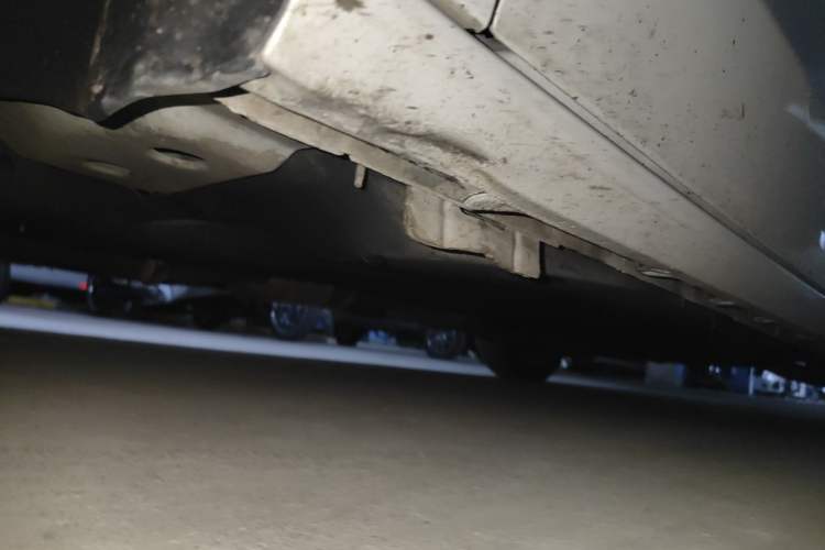 Used Buick GL8 2017 ES 28T Comfort Model China V Standard Chassis Front Left