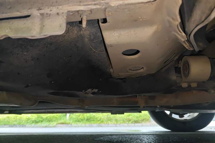 Used Buick GL8 2017 ES 28T Premium Version China V Standard Chassis Front Right