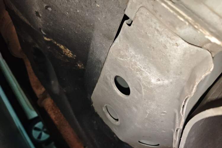 Used Buick GL8 2017 ES 28T Flagship Model China V Standard Chassis Front Right