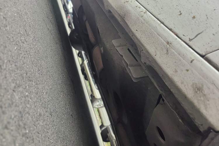 Used Buick GL8 2017 ES 28T Flagship Model China V Standard Chassis Front Right