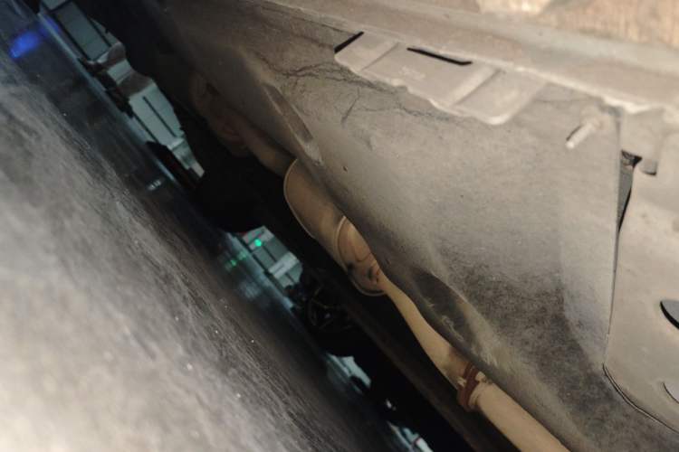Used Buick GL8 2017 ES 28T Premium Version China V Standard Chassis Front Right