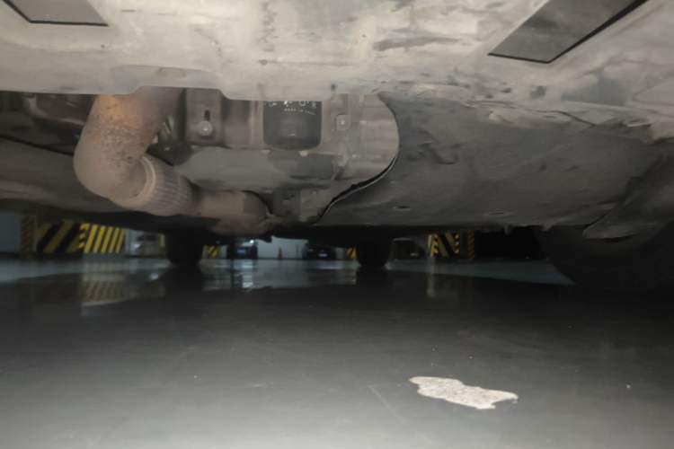 Used Buick GL8 2017 ES 28T Comfort Model China V Standard Chassis Front