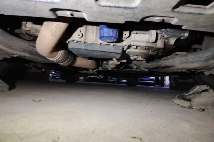 Used Buick GL8 2017 ES 28T Flagship Model China V Standard Chassis Front