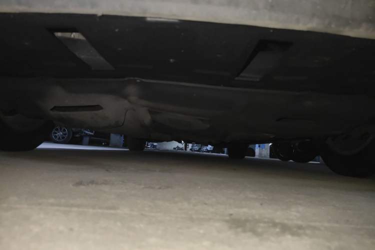 Used Buick GL8 2017 ES 28T Comfort Model China V Standard Chassis Front