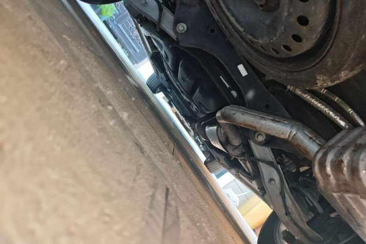 Used Buick GL8 2017 ES 28T Comfort Model China V Standard Chassis Rear
