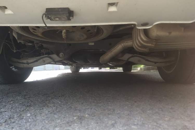 Used Buick GL8 2017 ES 28T Comfort Model China V Standard Chassis Rear