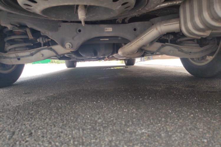 Used Buick GL8 2017 ES 28T Premium Version China V Standard Chassis Rear