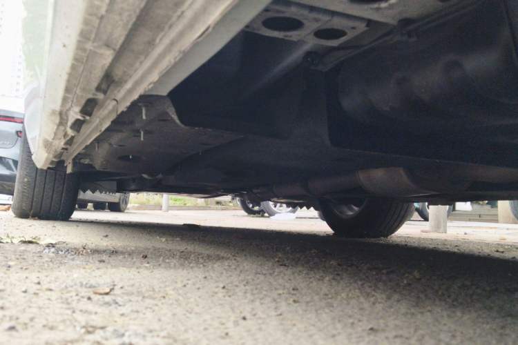 Used Buick GL8 2017 ES 28T Comfort Model China V Standard Chassis Rear Left