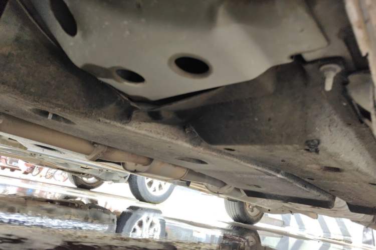 Used Buick GL8 2017 ES 28T Comfort Model China V Standard Chassis Rear Left