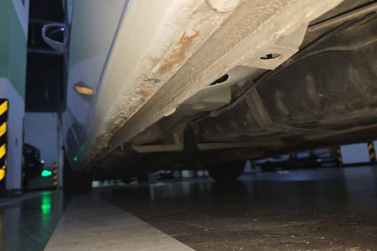 Used Buick GL8 2017 ES 28T Premium Version China V Standard Chassis Rear Left