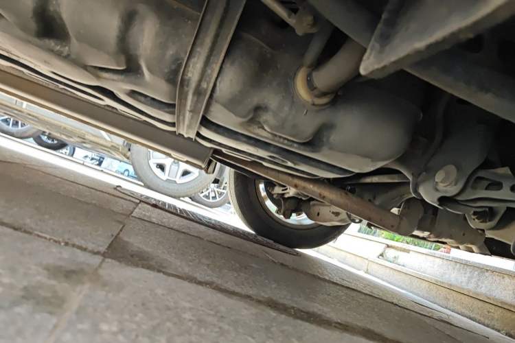 Used Buick GL8 2017 ES 28T Premium Version China V Standard Chassis Rear Left