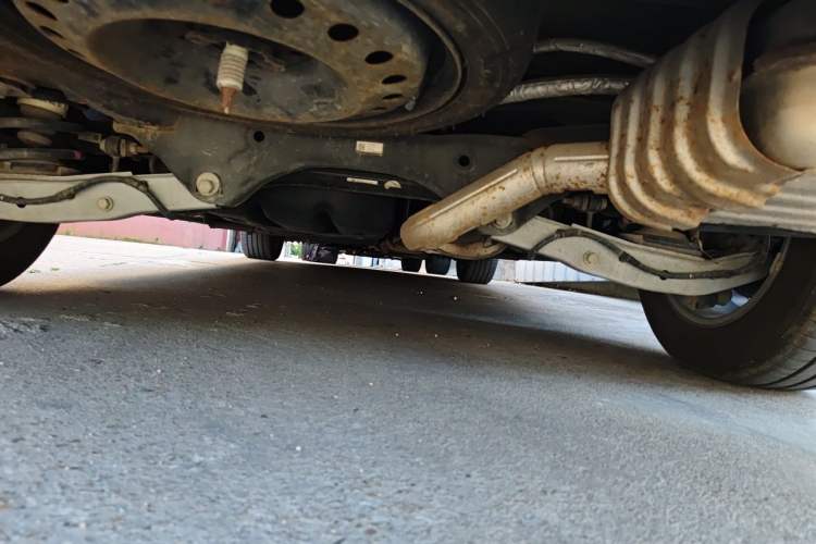 Used Buick GL8 2017 ES 28T Flagship Model China V Standard Chassis Rear
