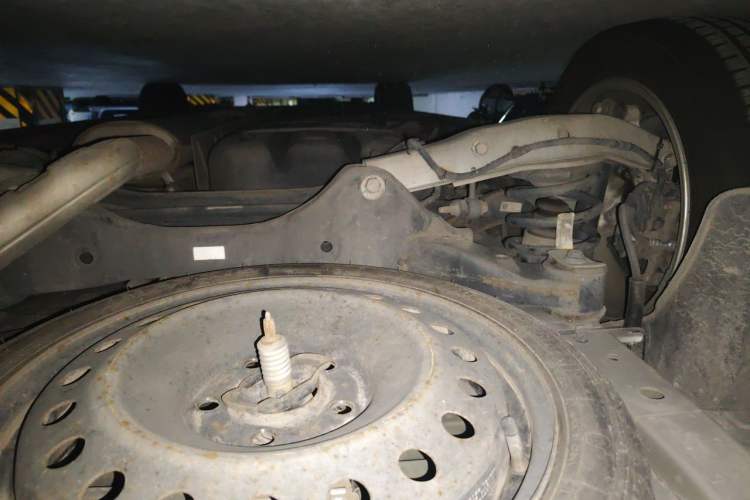 Used Buick GL8 2017 ES 28T Premium Version China V Standard Chassis Rear