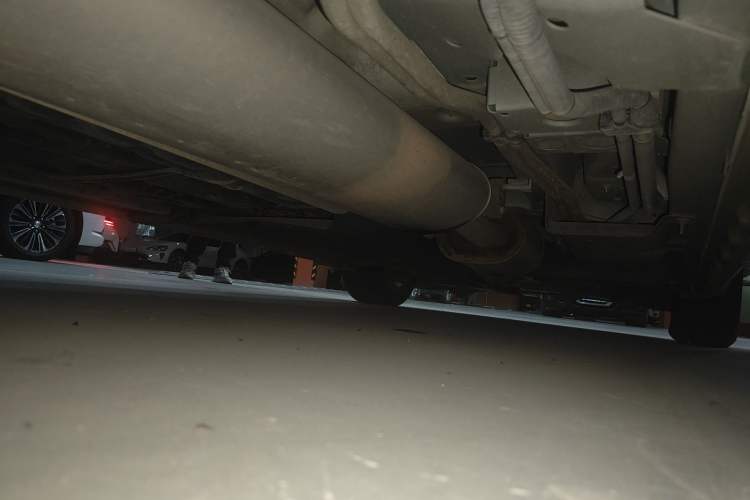 Used Buick GL8 2017 ES 28T Comfort Model China V Standard Chassis Rear Right