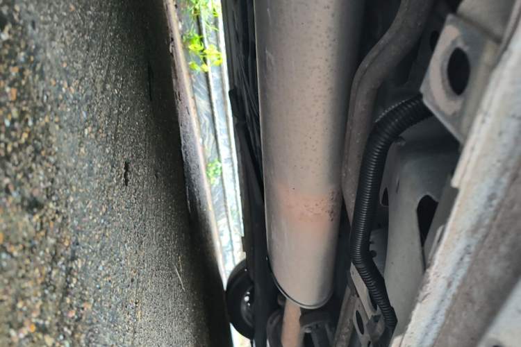 Used Buick GL8 2017 ES 28T Flagship Model China V Standard Chassis Rear Right