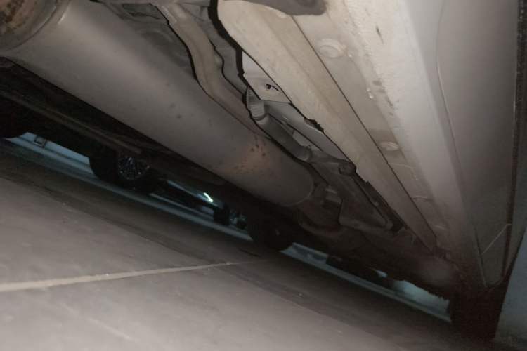 Used Buick GL8 2017 ES 28T Flagship Model China V Standard Chassis Rear Right