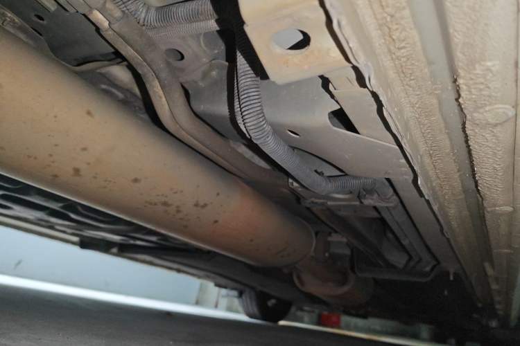 Used Buick GL8 2017 ES 28T Flagship Model China V Standard Chassis Rear Right