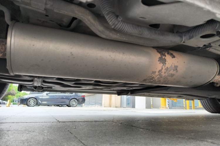 Used Buick GL8 2017 ES 28T Luxury Model China V Standard Chassis Rear Right