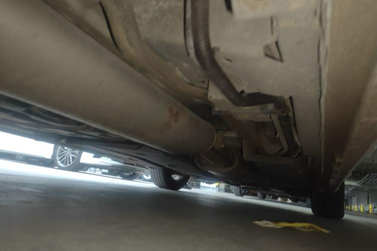 Used Buick GL8 2017 ES 28T Premium Version China V Standard Chassis Rear Right