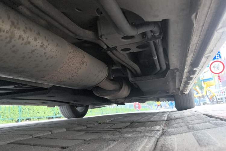 Used Buick GL8 2017 ES 28T Luxury Model China V Standard Chassis Rear Right