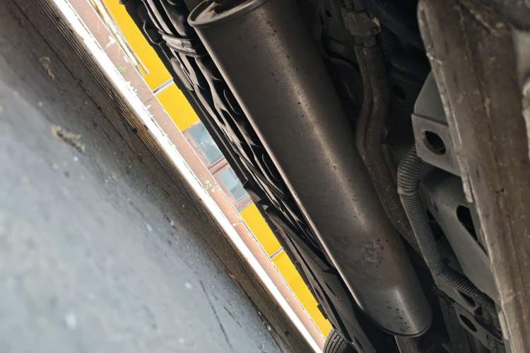 Used Buick GL8 2017 ES 28T Flagship Model China V Standard Chassis Rear Right