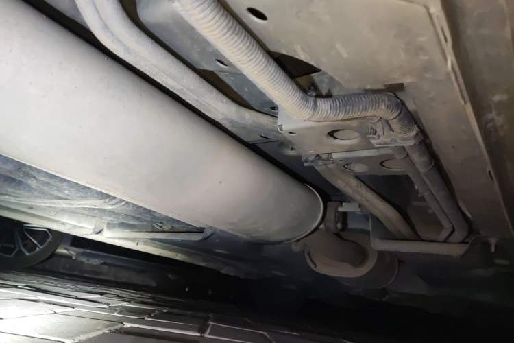 Used Buick GL8 2017 ES 28T Luxury Model China V Standard Chassis Rear Right