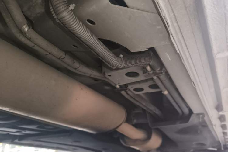 Used Buick GL8 2017 ES 28T Comfort Model China V Standard Chassis Rear Right