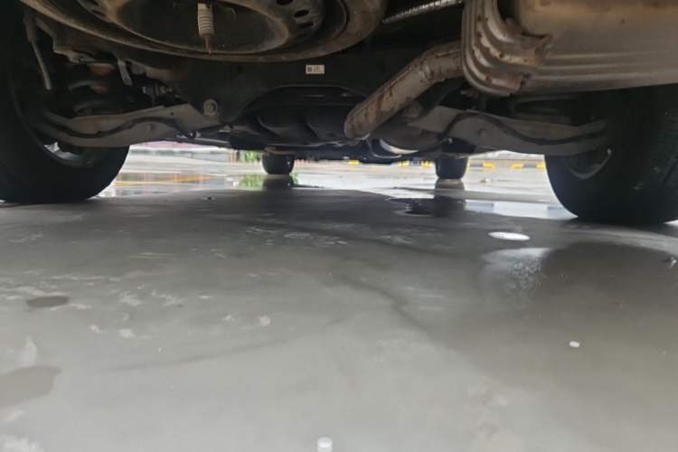 Used Buick GL8 2017 ES 28T Flagship Model China V Standard Chassis Rear