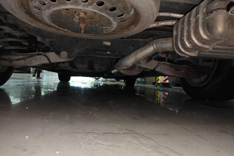 Used Buick GL8 2017 ES 28T Luxury Model China V Standard Chassis Rear