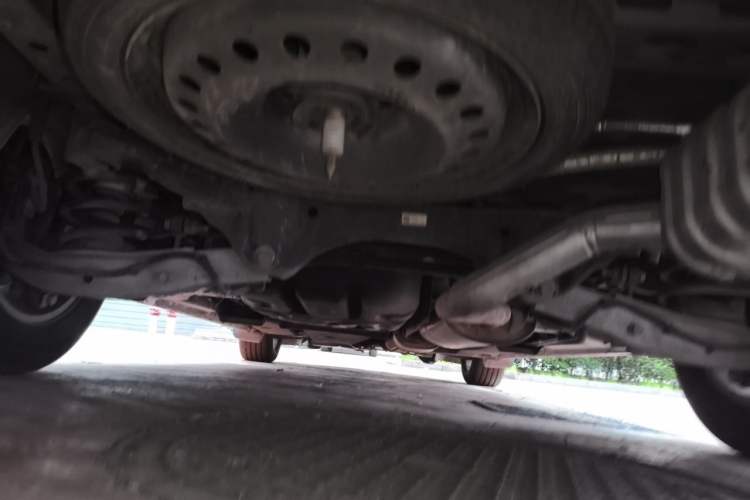 Used Buick GL8 2017 ES 28T Premium Version China V Standard Chassis Rear
