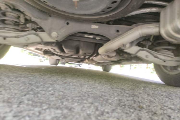 Used Buick GL8 2017 ES 28T Flagship Model China V Standard Chassis Rear