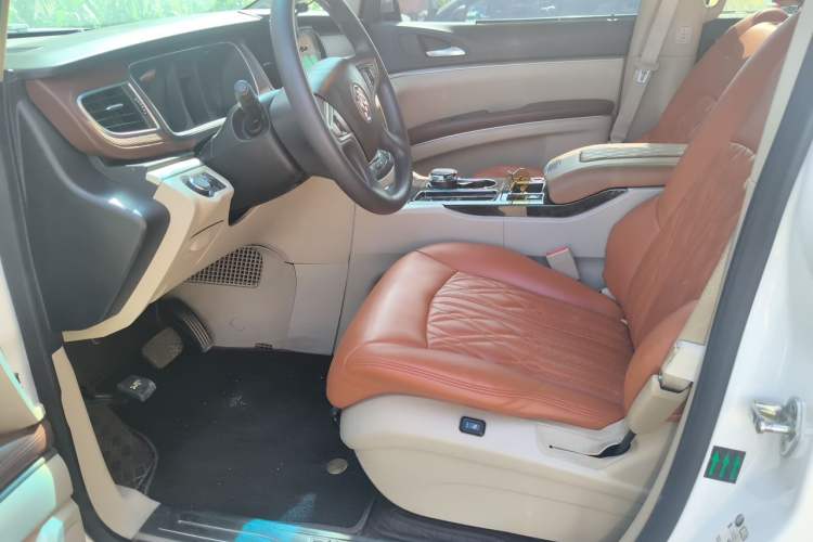 Used Buick GL8 2017 25S Comfort Version China V Standard Driver Seat