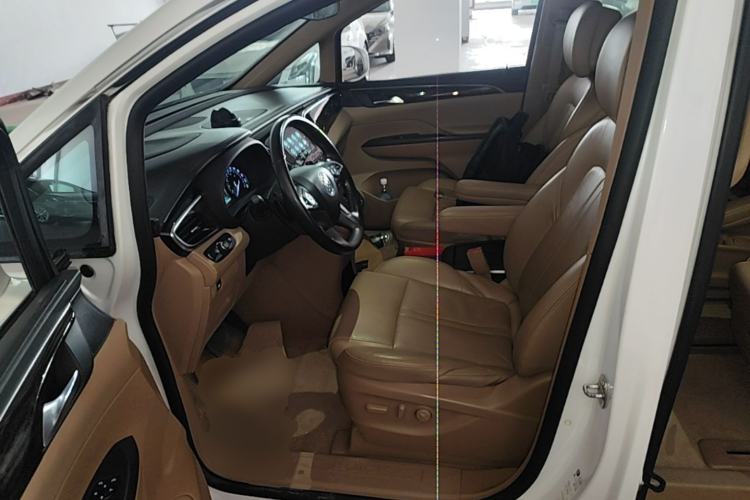 Used Buick GL8 2017 ES 28T Premium Version China V Standard Driver Seat