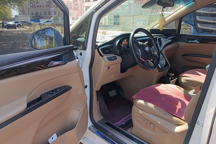 Used Buick GL8 2017 ES 28T Luxury Model China V Standard Driver Seat