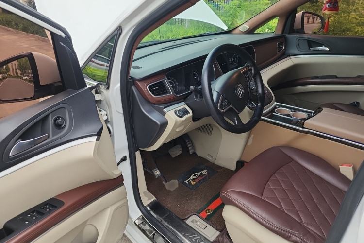 Used Buick GL8 2017 25S Comfort Version China V Standard Driver Seat