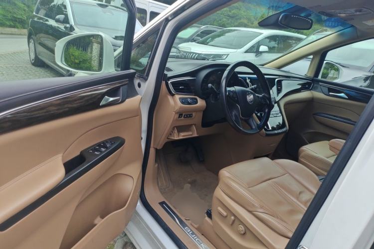 Used Buick GL8 2017 ES 28T Flagship Model China V Standard Driver Seat