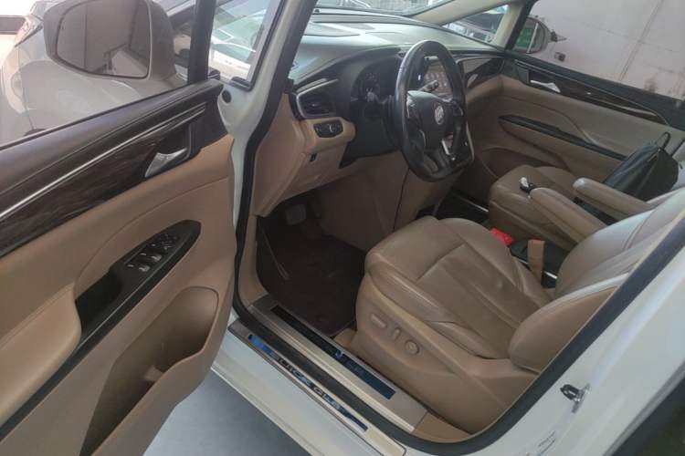 Used Buick GL8 2017 ES 28T Luxury Model China V Standard Driver Seat