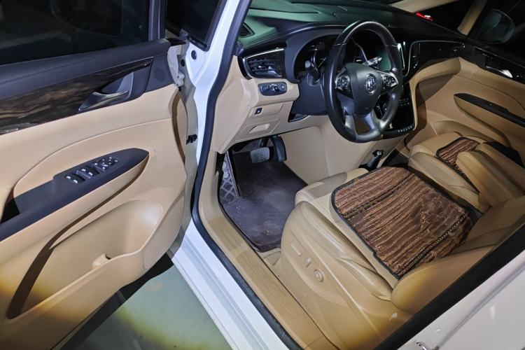 Used Buick GL8 2017 ES 28T Luxury Model China V Standard Driver Seat