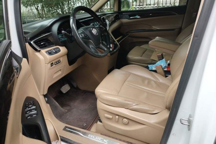 Used Buick GL8 2017 ES 28T Flagship Model China V Standard Driver Seat