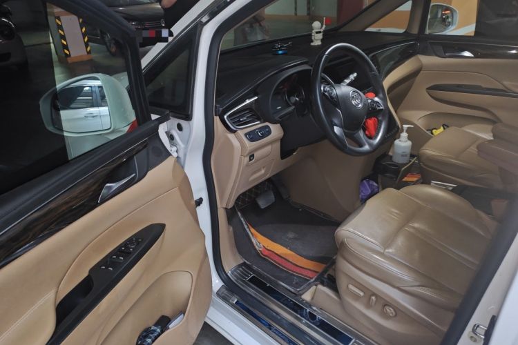 Used Buick GL8 2017 ES 28T Luxury Model China V Standard Driver Seat