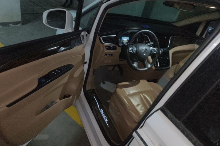 Used Buick GL8 2017 ES 28T Flagship Model China V Standard Driver Seat
