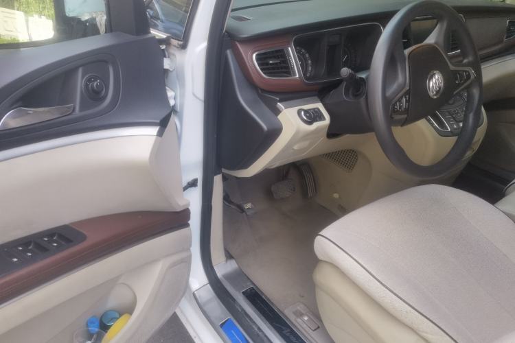 Used Buick GL8 2017 25S Comfort Version China V Standard Driver Seat