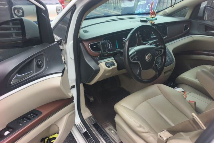Used Buick GL8 2017 25S Luxury Version China V Standard Driver Seat